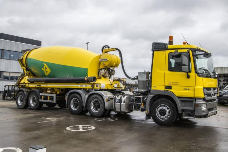 Liebherr LIEBHERR BETON MIXER/MALAXEUR/MISCHER-12M³ - Náves s domiešavačom: obrázok 3 Liebherr LIEBHERR BETON MIXER/MALAXEUR/MISCHER-12M³ - Náves s domiešavačom: obrázok 3