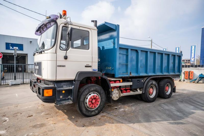 MAN 33.372 BB - 230.000 KM - Sklápač: obrázok 1 MAN 33.372 BB - 230.000 KM - Sklápač: obrázok 1