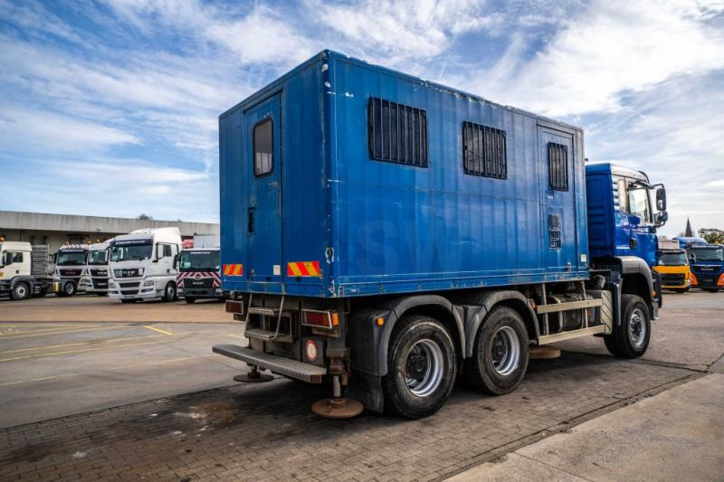 MAN TGA 33.363 FDAK- 6x6 + LABO - Skříňový nákladní auto: obrázok 4 MAN TGA 33.363 FDAK- 6x6 + LABO - Skříňový nákladní auto: obrázok 4