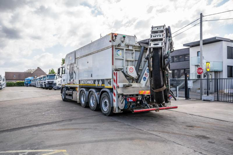 MAN TGS 32.540 8x4-4 BL + MTS - Fekálne vozidlo: obrázok 5 MAN TGS 32.540 8x4-4 BL + MTS - Fekálne vozidlo: obrázok 5