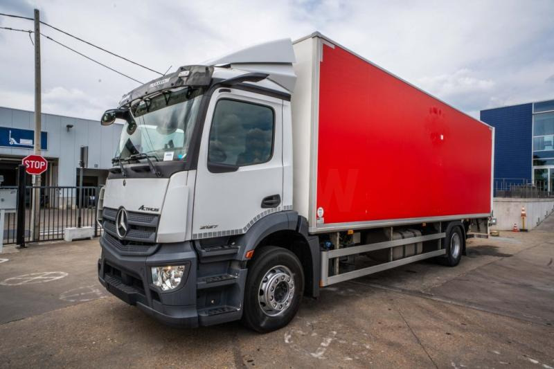 Mercedes ACTROS 2127 L+DHOLLANDIA 2T. - Skříňový nákladní auto: obrázok 1 Mercedes ACTROS 2127 L+DHOLLANDIA 2T. - Skříňový nákladní auto: obrázok 1