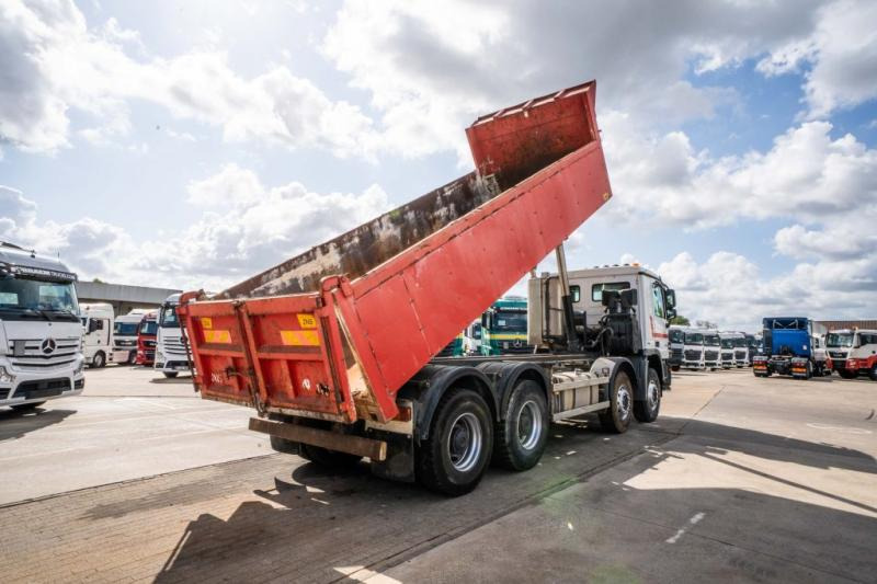 Mercedes ACTROS 3241 K -MP3-E5 - Sklápač: obrázok 4 Mercedes ACTROS 3241 K -MP3-E5 - Sklápač: obrázok 4