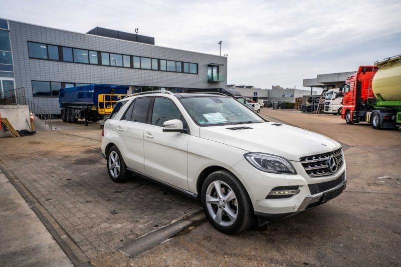 Mercedes-Benz ML 250 CDI - Sedan: obrázok 2 Mercedes-Benz ML 250 CDI - Sedan: obrázok 2