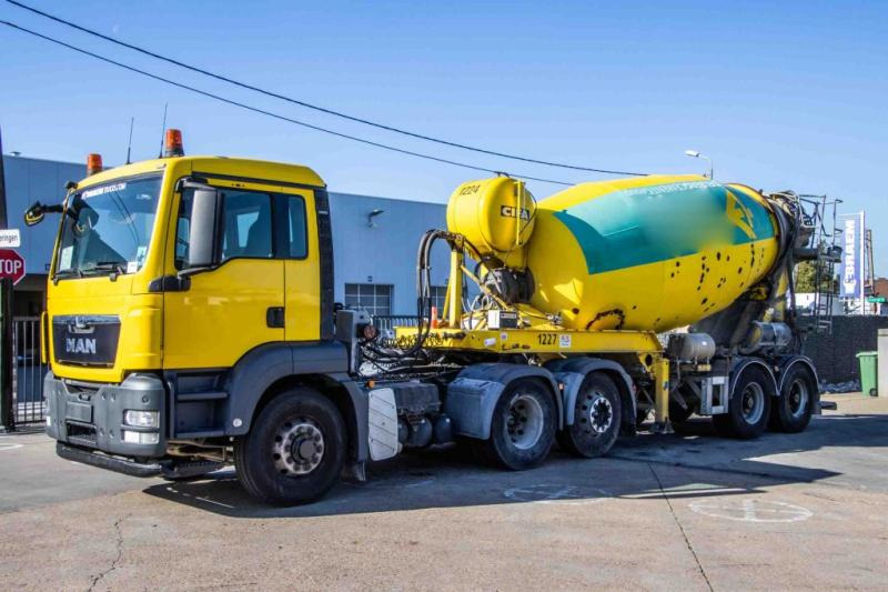 Mol MOL-BETON MIXER/MALAXEUR/MISCHER 10M3 - Náves s domiešavačom: obrázok 1 Mol MOL-BETON MIXER/MALAXEUR/MISCHER 10M3 - Náves s domiešavačom: obrázok 1
