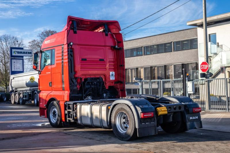 MAN TGX 18.500 XLX LLS - Ťahač: obrázok 4 MAN TGX 18.500 XLX LLS - Ťahač: obrázok 4