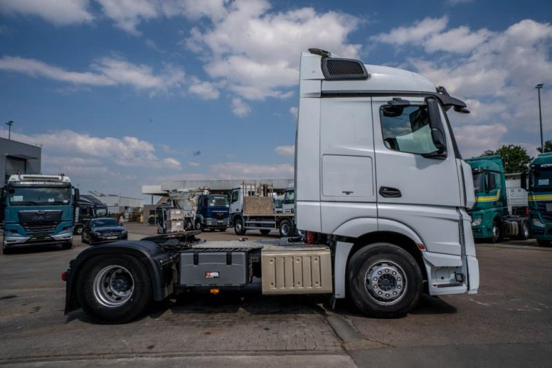 Mercedes ACTROS 1845 LS - Ťahač: obrázok 3 Mercedes ACTROS 1845 LS - Ťahač: obrázok 3