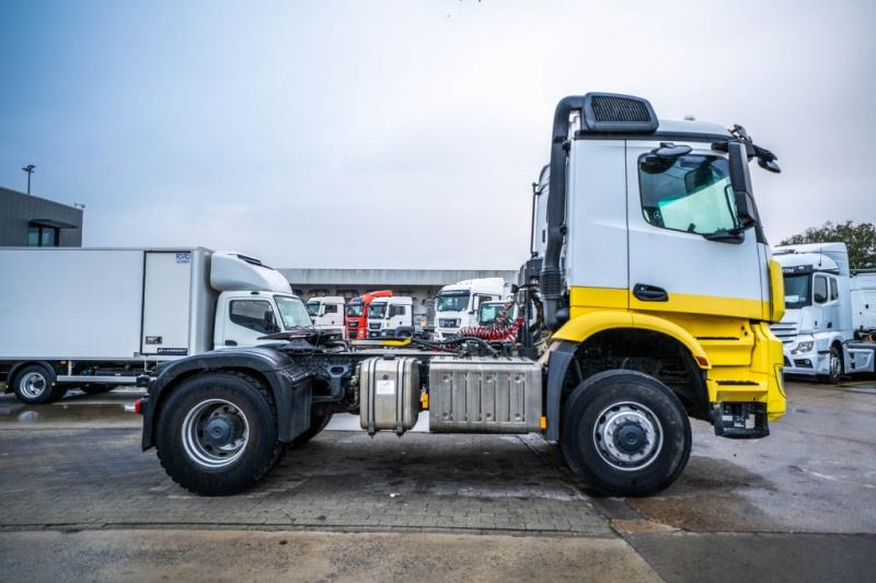 Mercedes AROCS 2045 AS (cardan) - Ťahač: obrázok 3 Mercedes AROCS 2045 AS (cardan) - Ťahač: obrázok 3