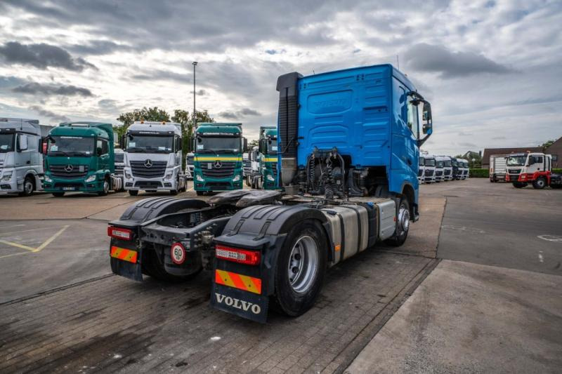 Volvo FH 420 +KIPHYDR - 266 555 KM - Ťahač: obrázok 4 Volvo FH 420 +KIPHYDR - 266 555 KM - Ťahač: obrázok 4