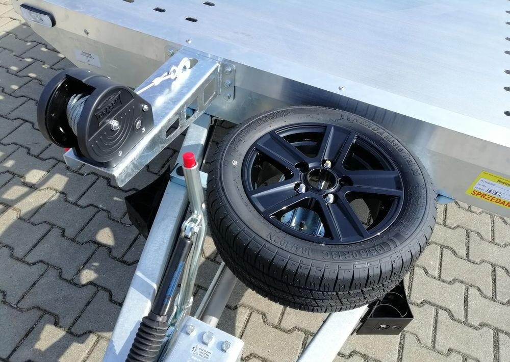 Besttrailers REBEL (Jupiter) - Príves prepravník áut: obrázok 4 Besttrailers REBEL (Jupiter) - Príves prepravník áut: obrázok 4