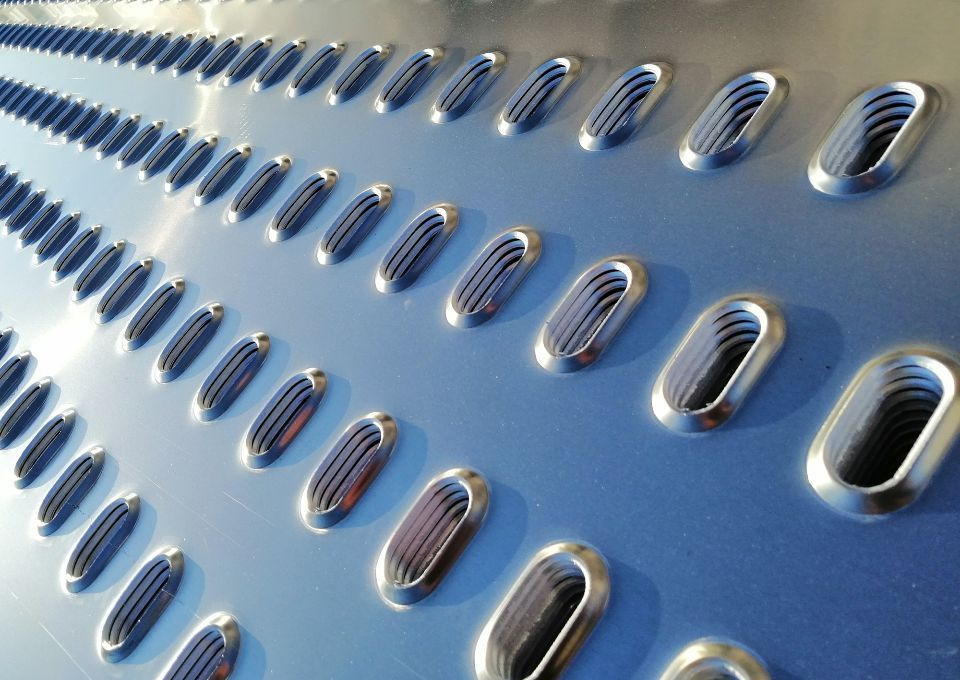 Blacha LOHR ALUMINIOWA I STALOWA PRODUCENT - Náhradný diel: obrázok 2 Blacha LOHR ALUMINIOWA I STALOWA PRODUCENT - Náhradný diel: obrázok 2