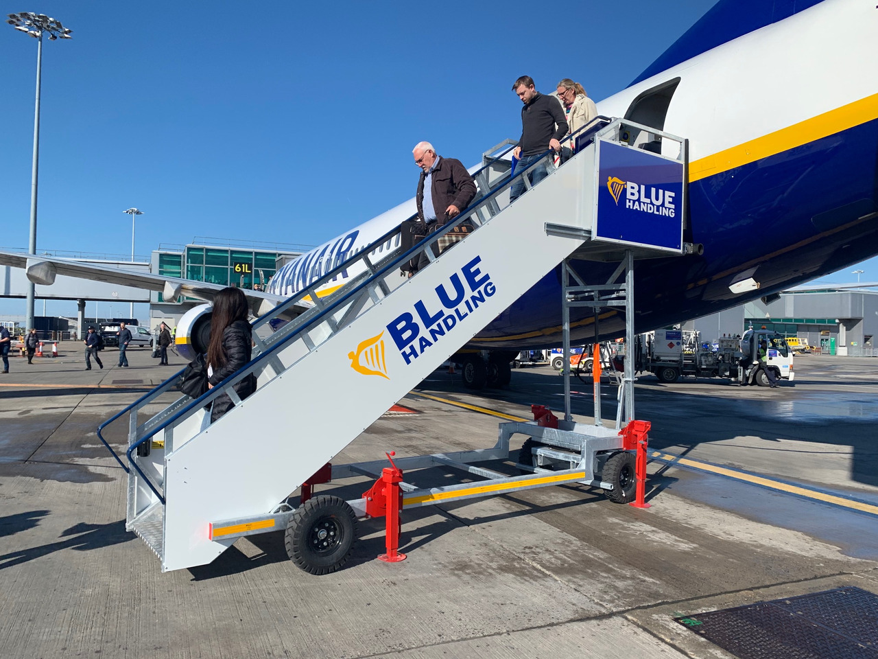 ARS-1 B737 Towable Passenger Stairs - Schody pre cestujúcich: obrázok 1 ARS-1 B737 Towable Passenger Stairs - Schody pre cestujúcich: obrázok 1