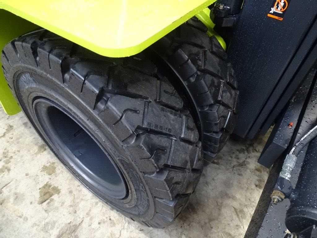 Clark C80D900 - TRIPLEX - DEMO - Dieselový vysokozdvižný vozík: obrázok 2 Clark C80D900 - TRIPLEX - DEMO - Dieselový vysokozdvižný vozík: obrázok 2