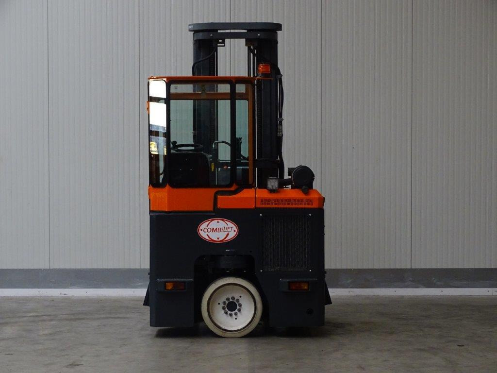 Combilift C2500CB - TRIPLEX - 4-cestný skladový zakladač: obrázok 5 Combilift C2500CB - TRIPLEX - 4-cestný skladový zakladač: obrázok 5