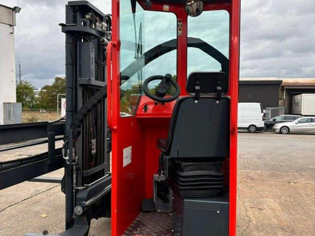 Combilift C3000 STE - TRIPLEX - 4-cestný skladový zakladač: obrázok 5 Combilift C3000 STE - TRIPLEX - 4-cestný skladový zakladač: obrázok 5