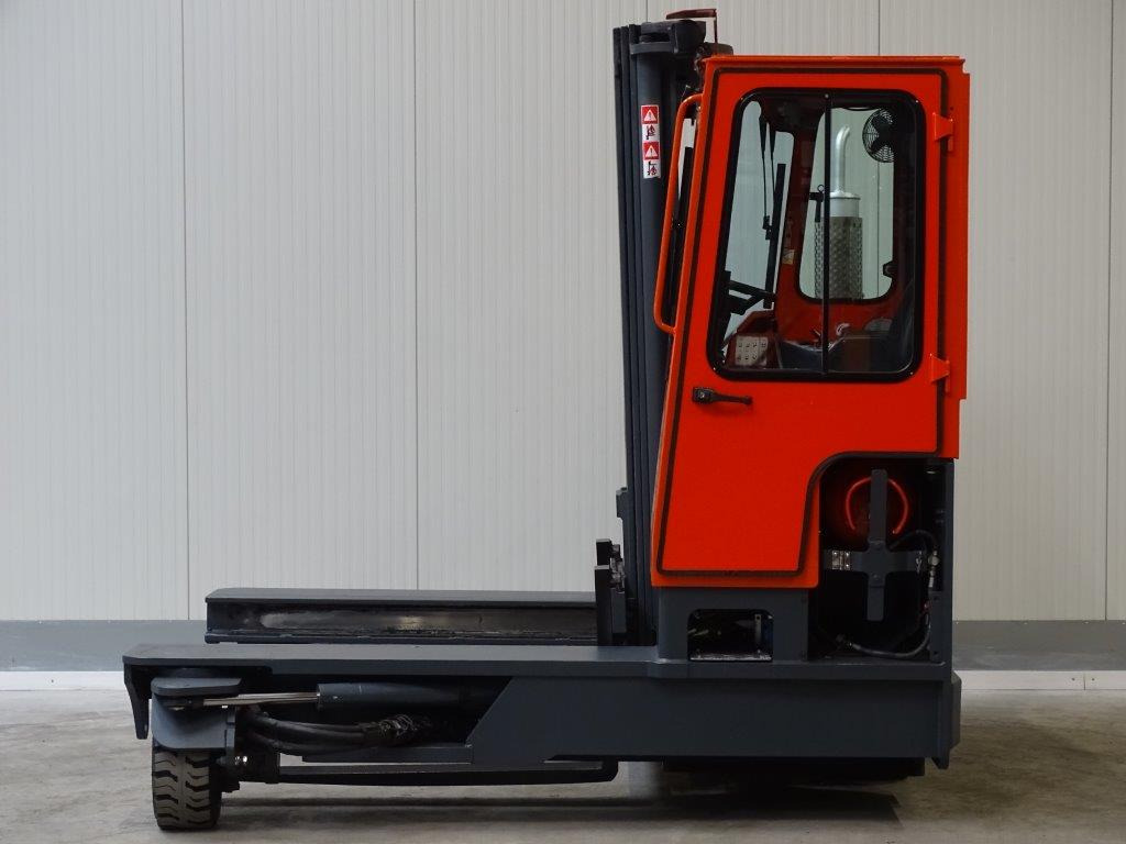 Combilift C5000L - TRIPLEX - 4-cestný skladový zakladač: obrázok 1 Combilift C5000L - TRIPLEX - 4-cestný skladový zakladač: obrázok 1