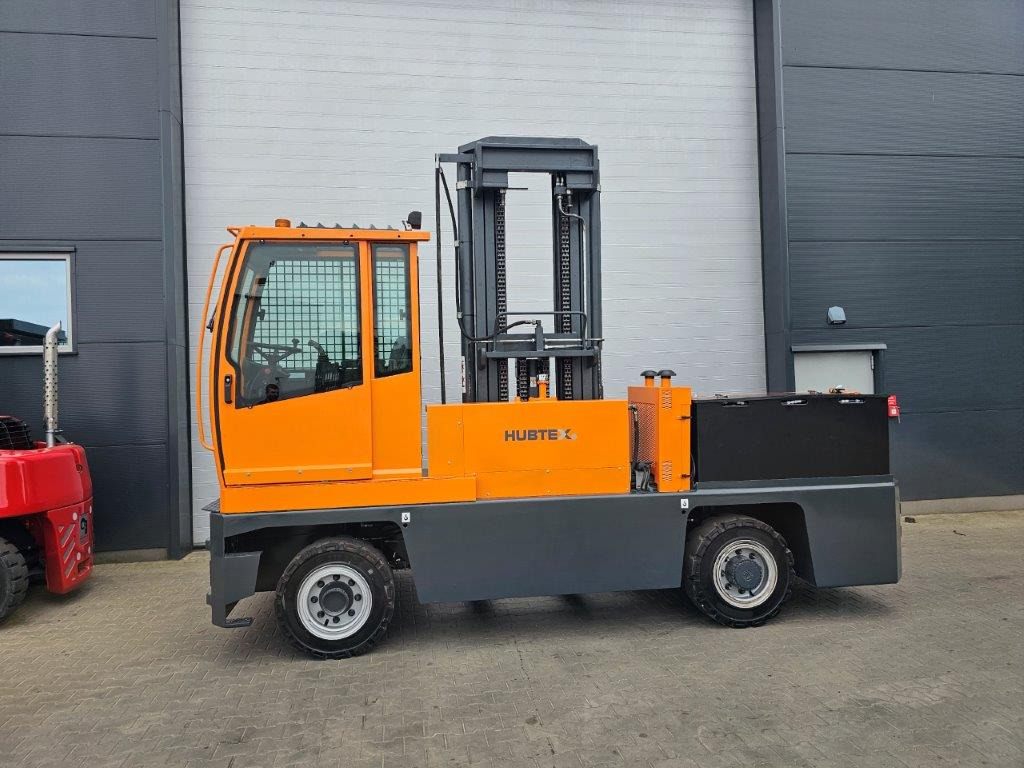 Hubtex S60E - TRIPLEX - NEU BATTERIE - Bočný nakladač: obrázok 4 Hubtex S60E - TRIPLEX - NEU BATTERIE - Bočný nakladač: obrázok 4