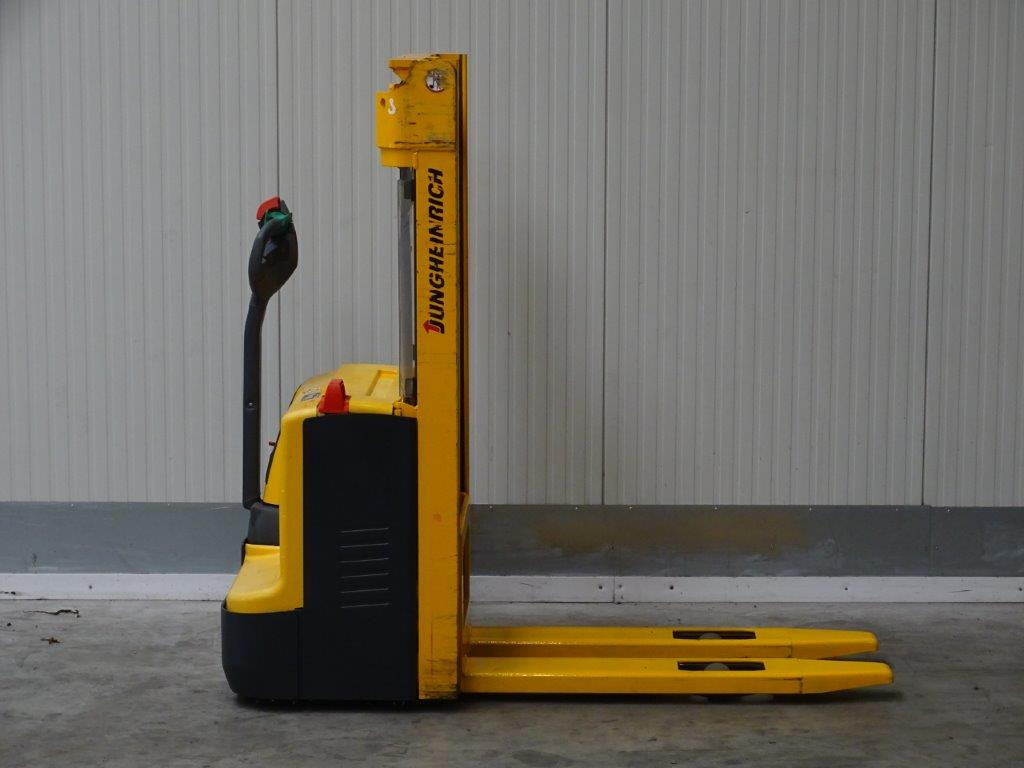 Jungheinrich EJC110 - NEU BATTERIE - Stohovač: obrázok 3 Jungheinrich EJC110 - NEU BATTERIE - Stohovač: obrázok 3