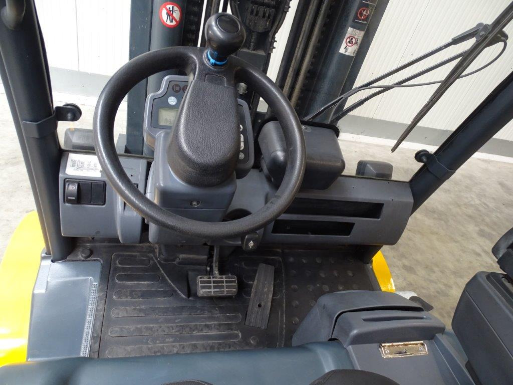 Elektrický vysokozdvižný vozík Jungheinrich Mitsubishi FB50 - TRIPLEX: obrázok 8 Elektrický vysokozdvižný vozík Jungheinrich Mitsubishi FB50 - TRIPLEX: obrázok 8