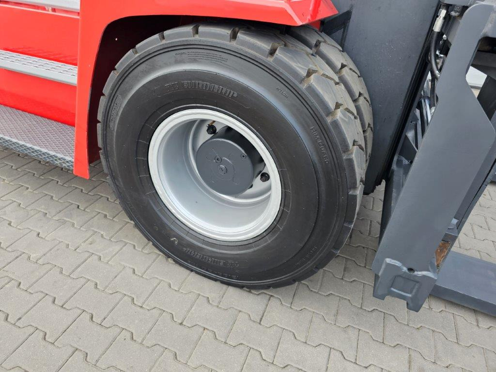 Kalmar DCE120-12 - Dieselový vysokozdvižný vozík: obrázok 2 Kalmar DCE120-12 - Dieselový vysokozdvižný vozík: obrázok 2
