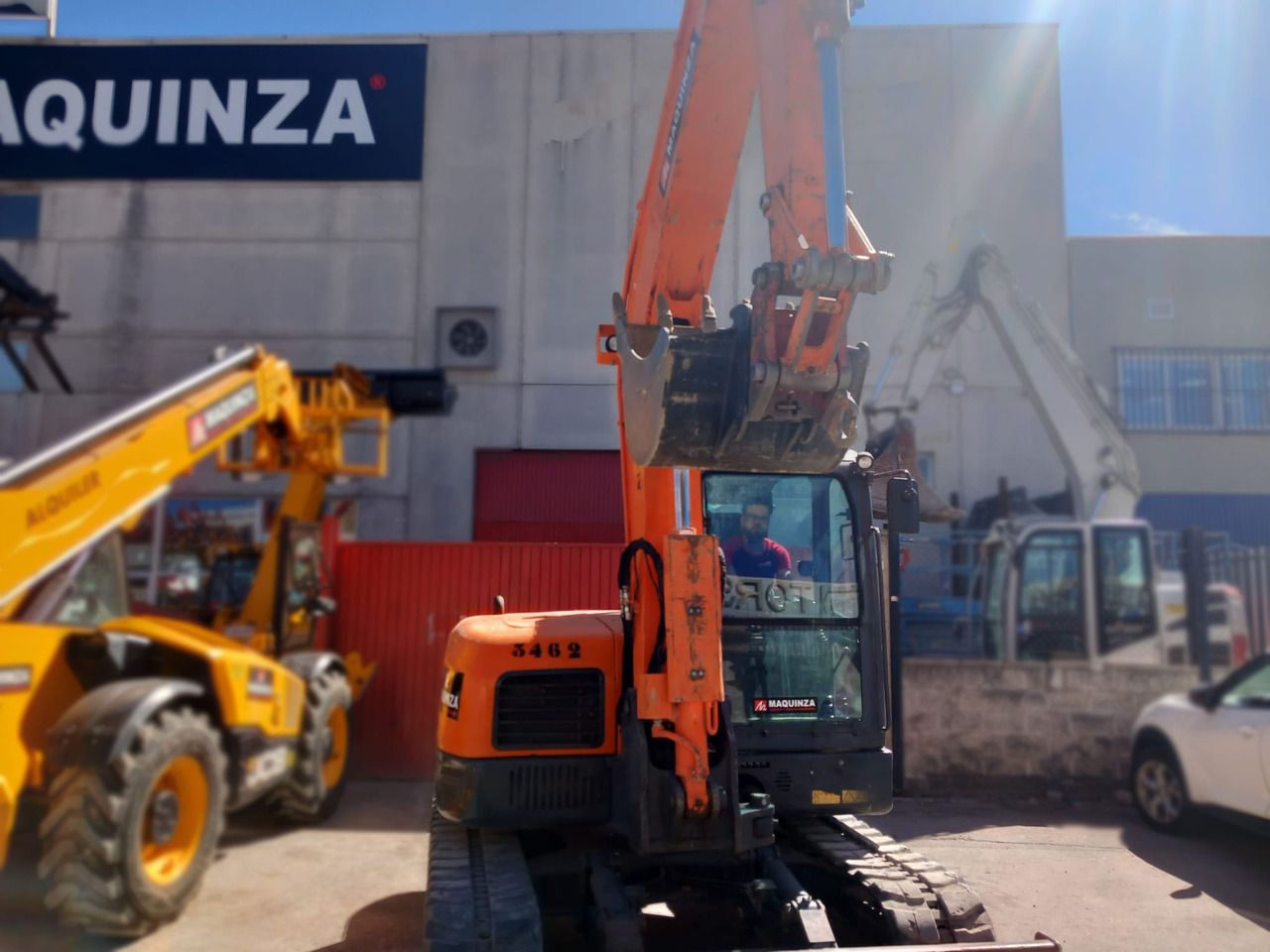 DOOSAN DX85R-3 - Mini rýpadlo: obrázok 4 DOOSAN DX85R-3 - Mini rýpadlo: obrázok 4