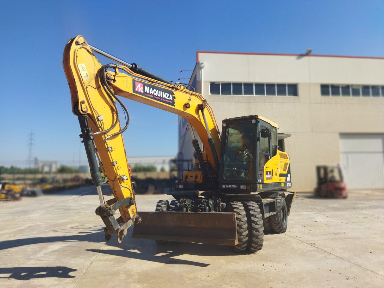 HYUNDAI HW140 - Kolesové rýpadlo: obrázok 4 HYUNDAI HW140 - Kolesové rýpadlo: obrázok 4