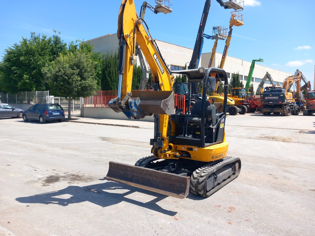 JCB 8030ZTS - Mini rýpadlo: obrázok 2 JCB 8030ZTS - Mini rýpadlo: obrázok 2