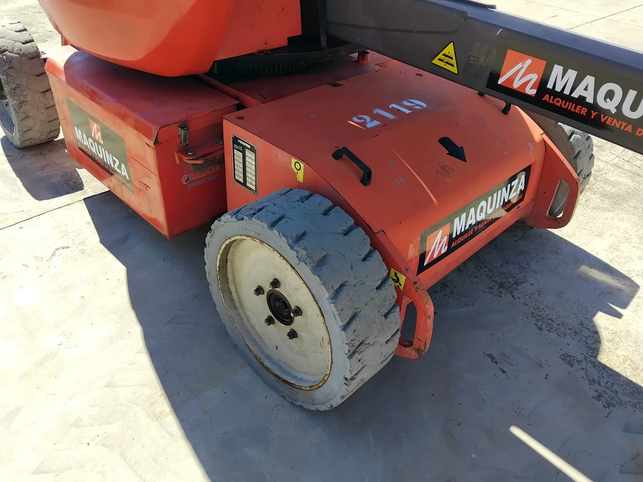 Kĺbová pracovná plošina MANITOU 150AETJ C: obrázok 15 Kĺbová pracovná plošina MANITOU 150AETJ C: obrázok 15