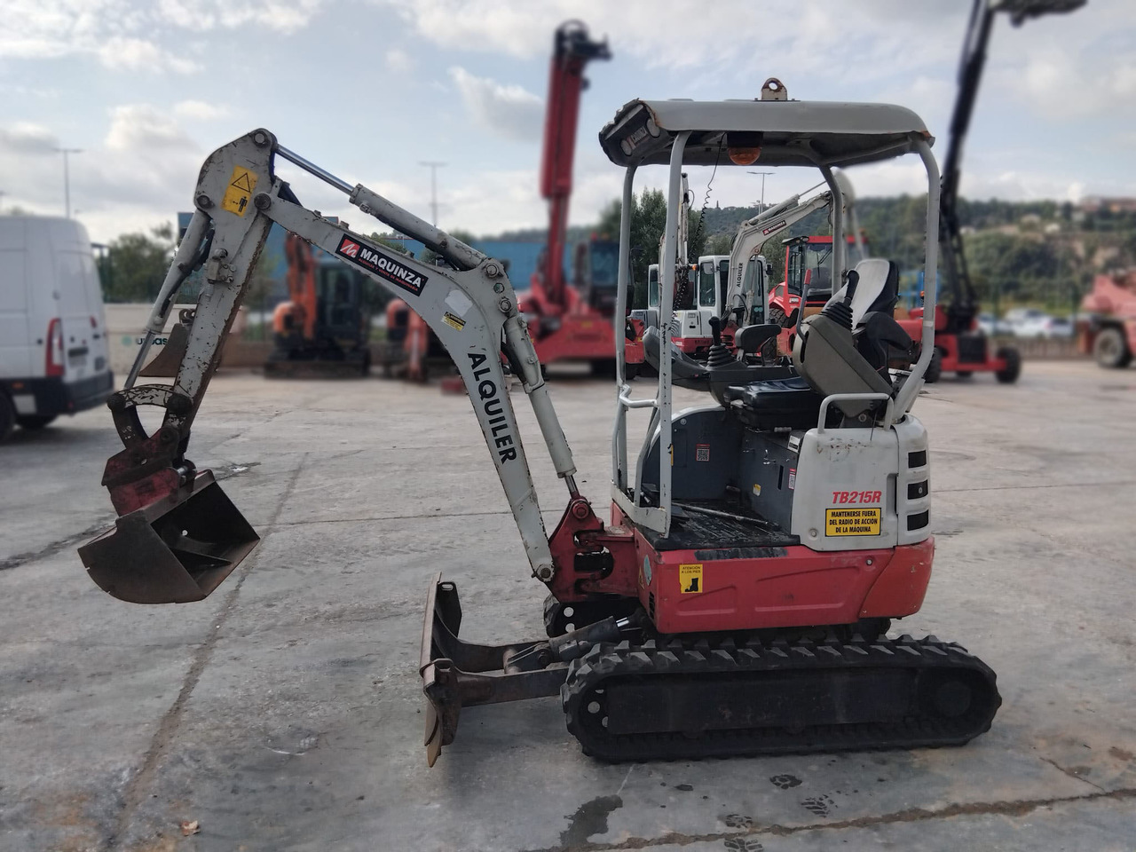 TAKEUCHI TB215R EASY - Mini rýpadlo: obrázok 1 TAKEUCHI TB215R EASY - Mini rýpadlo: obrázok 1
