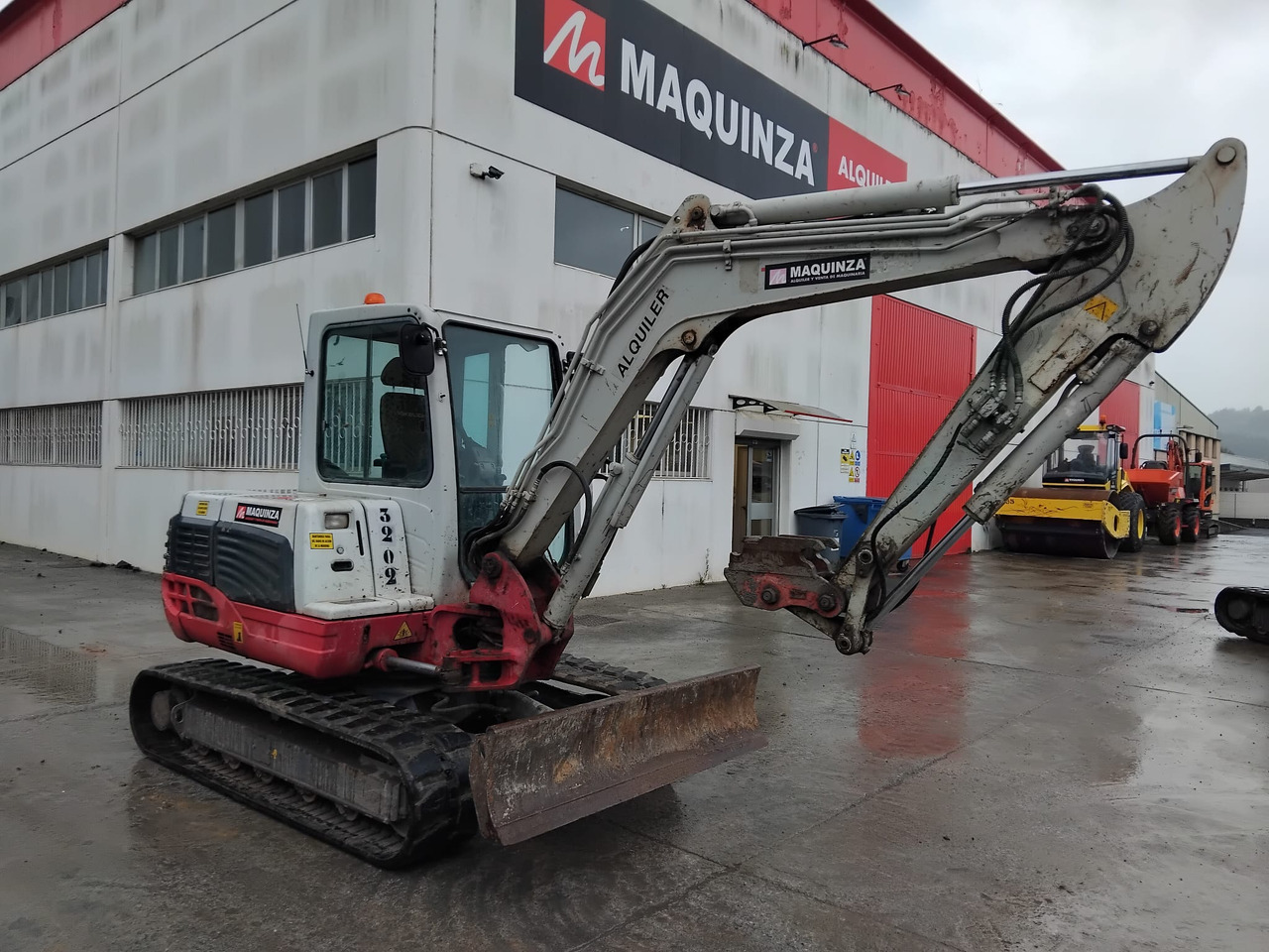 TAKEUCHI TB250 - Mini rýpadlo: obrázok 5 TAKEUCHI TB250 - Mini rýpadlo: obrázok 5