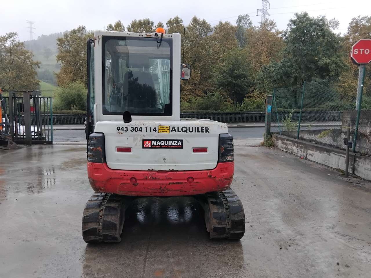 TAKEUCHI TB250 - Mini rýpadlo: obrázok 4 TAKEUCHI TB250 - Mini rýpadlo: obrázok 4
