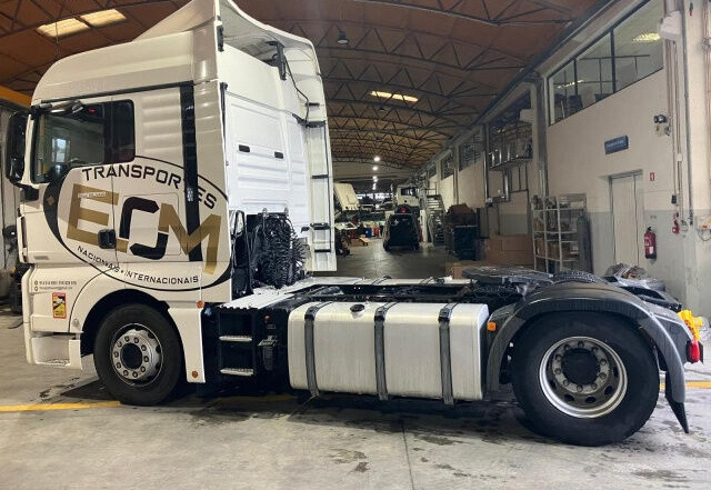 MAN TGX 18.500 4X2 BLS - Ťahač: obrázok 3 MAN TGX 18.500 4X2 BLS - Ťahač: obrázok 3