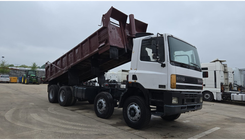 DAF 85 CF 340 (EURO 2 / MANUAL PUMP / STEEL SUSP. / POSSIBLE AS CHASSIS / 8X4) - Sklápač: obrázok 3 DAF 85 CF 340 (EURO 2 / MANUAL PUMP / STEEL SUSP. / POSSIBLE AS CHASSIS / 8X4) - Sklápač: obrázok 3