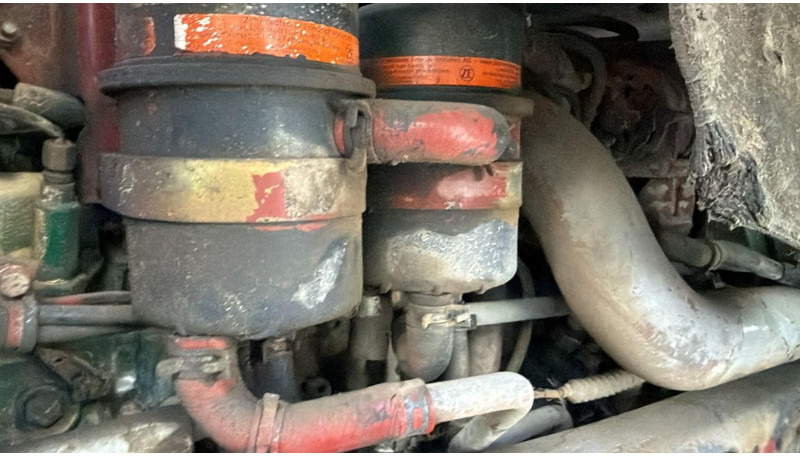 Leasing Iveco Eurotrakker 260 E 34 (POMPE MANUELLE / MANUAL PUMP / LAMES / GRAND PONT / BOITE MANUELLE) Iveco Eurotrakker 260 E 34 (POMPE MANUELLE / MANUAL PUMP / LAMES / GRAND PONT / BOITE MANUELLE): obrázok 18