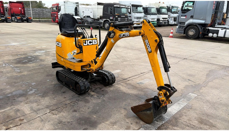 JCB 8008 (BE MACHINE / TOP CONDITION / 1898 H) - Mini rýpadlo: obrázok 3 JCB 8008 (BE MACHINE / TOP CONDITION / 1898 H) - Mini rýpadlo: obrázok 3