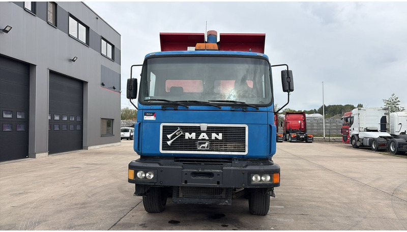 MAN 32.343 (LAMES / STEEL SUSP. / 8X4 / GRAND PONT / BIG AXLE) - Sklápač: obrázok 4 MAN 32.343 (LAMES / STEEL SUSP. / 8X4 / GRAND PONT / BIG AXLE) - Sklápač: obrázok 4