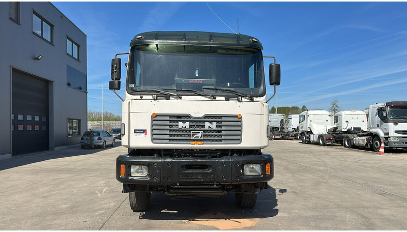 MAN 33.464 (6 CYLINDER / EURO 2 / SEMI MANUAL PUMP / BIG AXLE / STEEL SUSP. / LAMES) - Podvozek s kabinou: obrázok 2 MAN 33.464 (6 CYLINDER / EURO 2 / SEMI MANUAL PUMP / BIG AXLE / STEEL SUSP. / LAMES) - Podvozek s kabinou: obrázok 2
