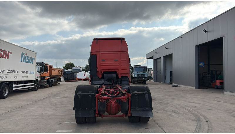 MAN TGA 18.410 (POMPE MANUELLE / MANUAL PUMP / BOITE MANUELLE / MANUAL GEARBOX) - Podvozek s kabinou: obrázok 5 MAN TGA 18.410 (POMPE MANUELLE / MANUAL PUMP / BOITE MANUELLE / MANUAL GEARBOX) - Podvozek s kabinou: obrázok 5