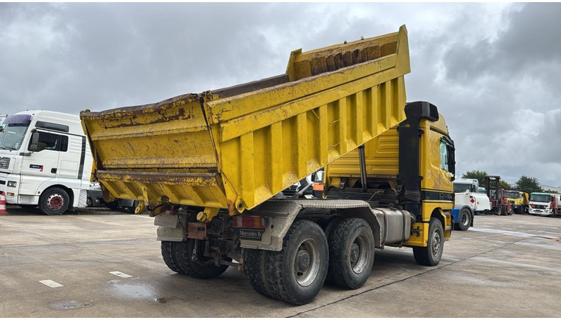 Mercedes-Benz ACTROS 2640 (EPS / LAMES / GRAND PONT / 6X4 / 3 PEDALES) - Sklápač: obrázok 4 Mercedes-Benz ACTROS 2640 (EPS / LAMES / GRAND PONT / 6X4 / 3 PEDALES) - Sklápač: obrázok 4