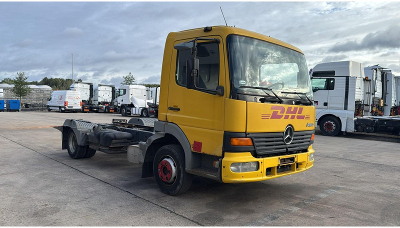 Mercedes-Benz Atego 815 (BOITE MANUELLE / MANUAL GEARBOX) - Podvozek s kabinou: obrázok 2 Mercedes-Benz Atego 815 (BOITE MANUELLE / MANUAL GEARBOX) - Podvozek s kabinou: obrázok 2