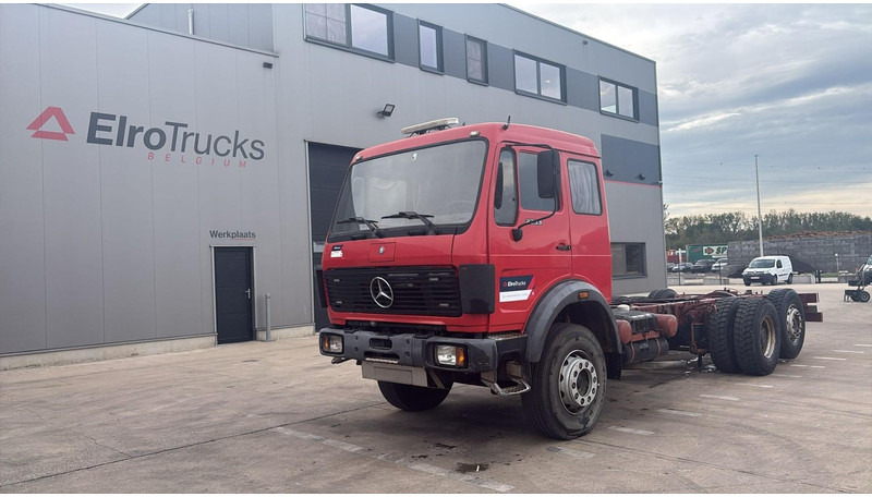 Mercedes-Benz SK 2233 (GRAND PONT / V8 AVEC 2X TURBO / BIG AXLE) - Podvozek s kabinou: obrázok 1 Mercedes-Benz SK 2233 (GRAND PONT / V8 AVEC 2X TURBO / BIG AXLE) - Podvozek s kabinou: obrázok 1
