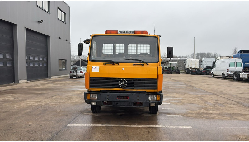 Mercedes-Benz SK 814 (6 CYLINDRES / POMPE MANUELLE / LAMES / DEPANNAGE) - Nákladné vozidlo na prepravu automobilov: obrázok 2 Mercedes-Benz SK 814 (6 CYLINDRES / POMPE MANUELLE / LAMES / DEPANNAGE) - Nákladné vozidlo na prepravu automobilov: obrázok 2