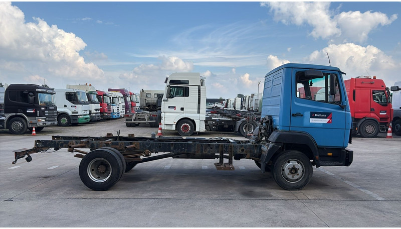 Mercedes-Benz SK 914 (EURO 2 / CHASSIS) - Podvozek s kabinou: obrázok 4 Mercedes-Benz SK 914 (EURO 2 / CHASSIS) - Podvozek s kabinou: obrázok 4