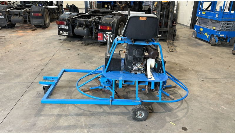 OHV BELGIAN MACHINE (BELGIAN MACHINE / GOOD CONDITION) - Hladička betónu: obrázok 3 OHV BELGIAN MACHINE (BELGIAN MACHINE / GOOD CONDITION) - Hladička betónu: obrázok 3