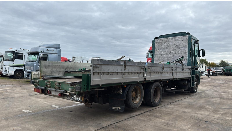 Renault AE 440 Magnum E-tech (BOITE MANUELLE / MANUAL GEARBOX / 6X2) - Valníkový/ Plošinový nákladný automobil: obrázok 4 Renault AE 440 Magnum E-tech (BOITE MANUELLE / MANUAL GEARBOX / 6X2) - Valníkový/ Plošinový nákladný automobil: obrázok 4