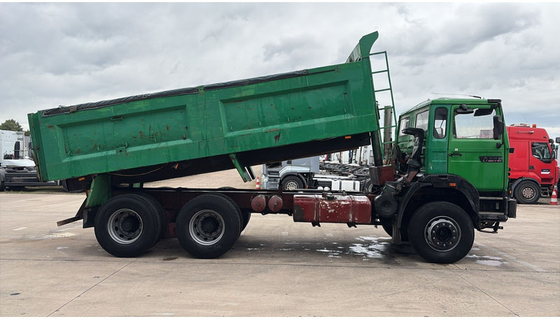 Renault G 300 MAXTER (GRAND PONT / POMPE MANUELLE / 6X4) - Sklápač: obrázok 4 Renault G 300 MAXTER (GRAND PONT / POMPE MANUELLE / 6X4) - Sklápač: obrázok 4