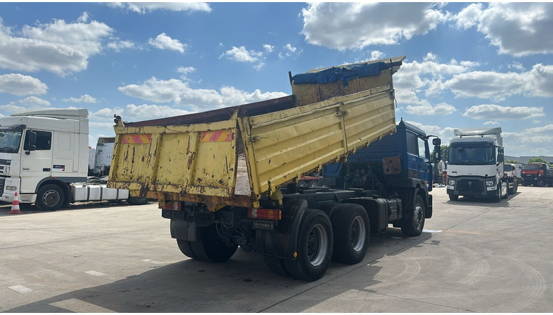 Renault G 330 Manager (GRAND PONT / LAMES / POMPE MANUELLE / MANUAL PUMP) - Sklápač: obrázok 5 Renault G 330 Manager (GRAND PONT / LAMES / POMPE MANUELLE / MANUAL PUMP) - Sklápač: obrázok 5