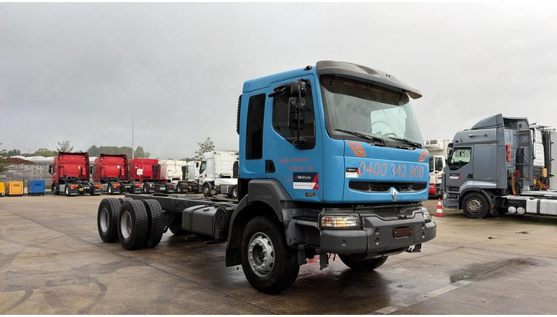 Renault KERAX 420 (LAMES / GRAND PONT / STEEL SUSP. / BIG AXLE / MANUAL GEARBOX / BOITE MANUELLE) - Podvozek s kabinou: obrázok 3 Renault KERAX 420 (LAMES / GRAND PONT / STEEL SUSP. / BIG AXLE / MANUAL GEARBOX / BOITE MANUELLE) - Podvozek s kabinou: obrázok 3