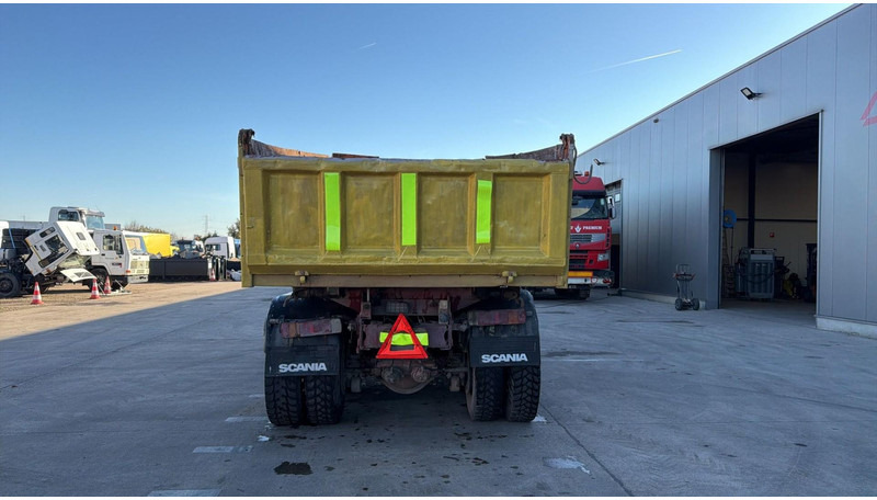 Scania 92 M (MANUAL PUMP / 6X4 / STEEL SUSP. / LAMES / POMPE MANUELLE) - Sklápač: obrázok 5 Scania 92 M (MANUAL PUMP / 6X4 / STEEL SUSP. / LAMES / POMPE MANUELLE) - Sklápač: obrázok 5