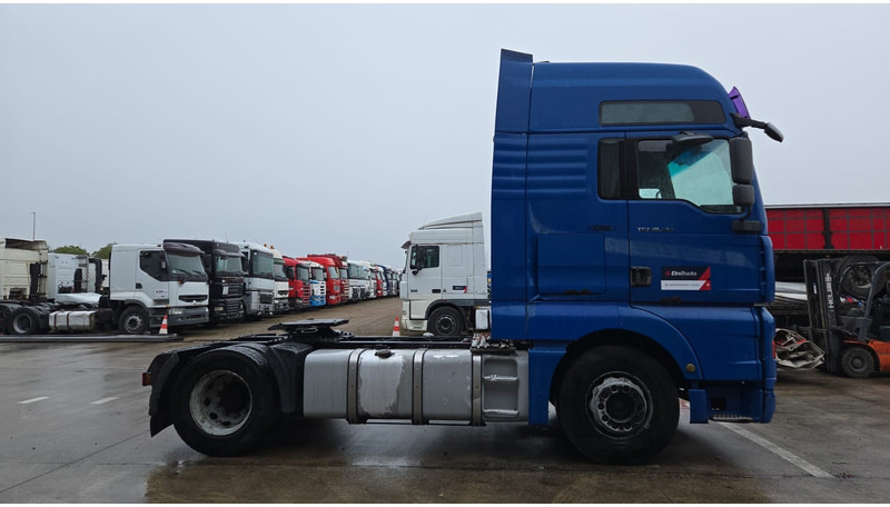 MAN TGA 18.410 (864.000 KM / MANUAL PUMP / MANUAL GEARBOX / RETARDER / POMPE MANUELLE) - Ťahač: obrázok 4 MAN TGA 18.410 (864.000 KM / MANUAL PUMP / MANUAL GEARBOX / RETARDER / POMPE MANUELLE) - Ťahač: obrázok 4