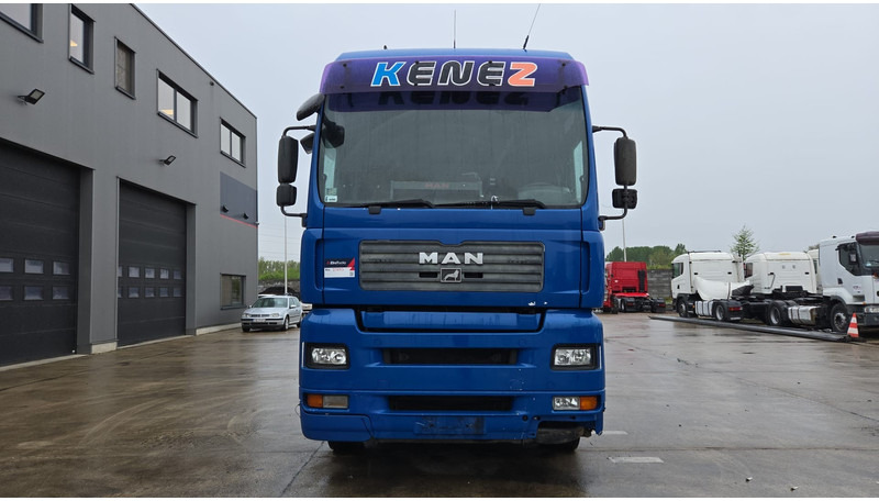 MAN TGA 18.410 (864.000 KM / MANUAL PUMP / MANUAL GEARBOX / RETARDER / POMPE MANUELLE) - Ťahač: obrázok 2 MAN TGA 18.410 (864.000 KM / MANUAL PUMP / MANUAL GEARBOX / RETARDER / POMPE MANUELLE) - Ťahač: obrázok 2